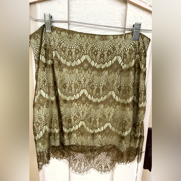 FREE PEOPLE Olive green boho lace mini size 6 - Picture 2 of 4